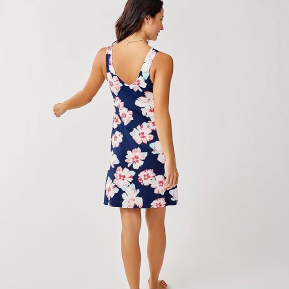 Carve Designs Lyla Dress size small - perfect for warm weather and travel - Picture 3 of 13